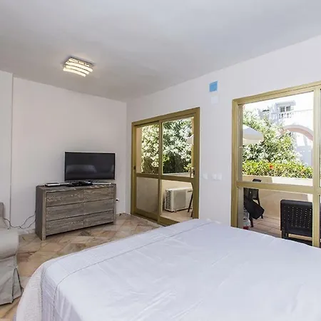 Romana Playa Estudio Marbella